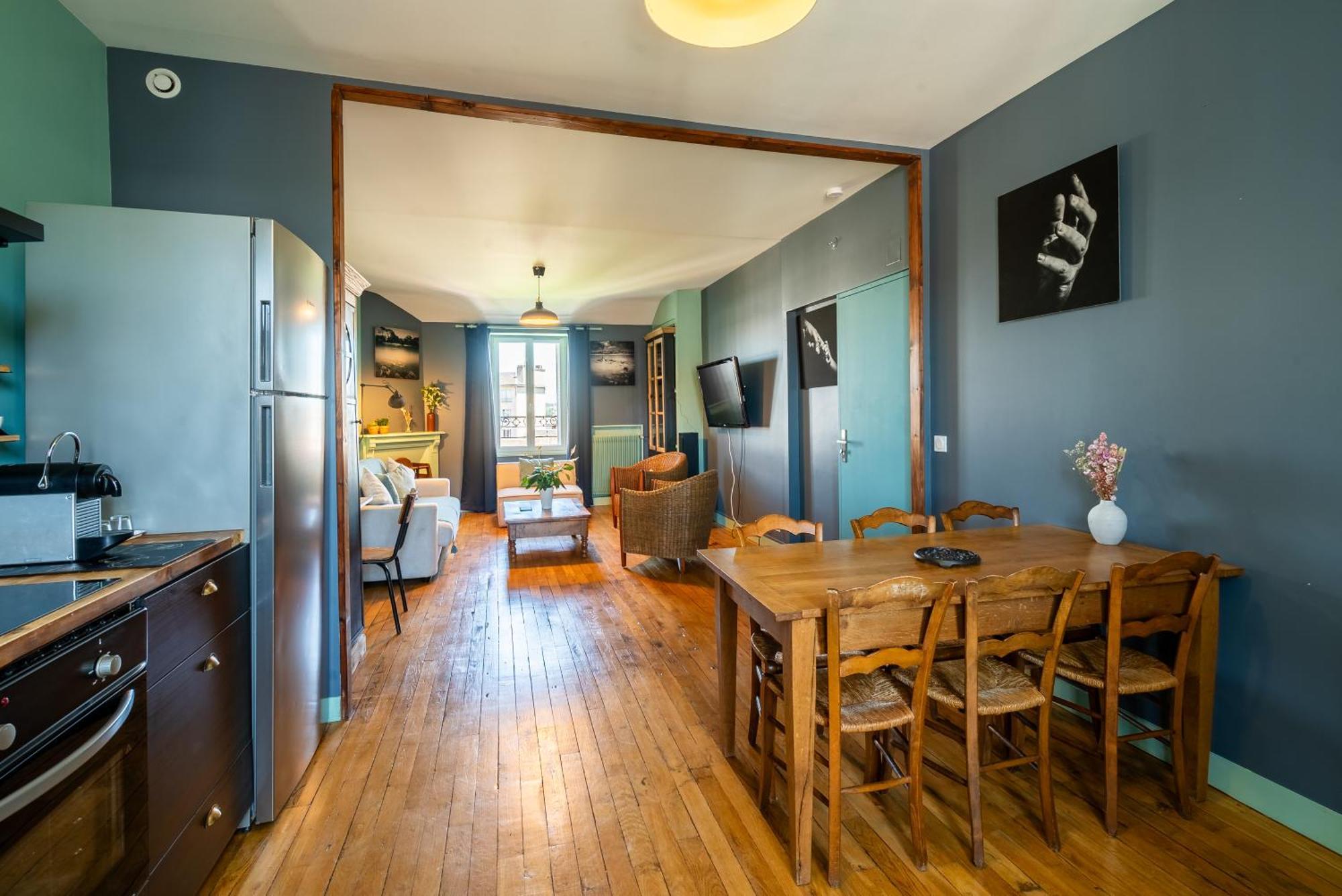 Dupain & Dubeurre - Parking En Supp Apartment *
