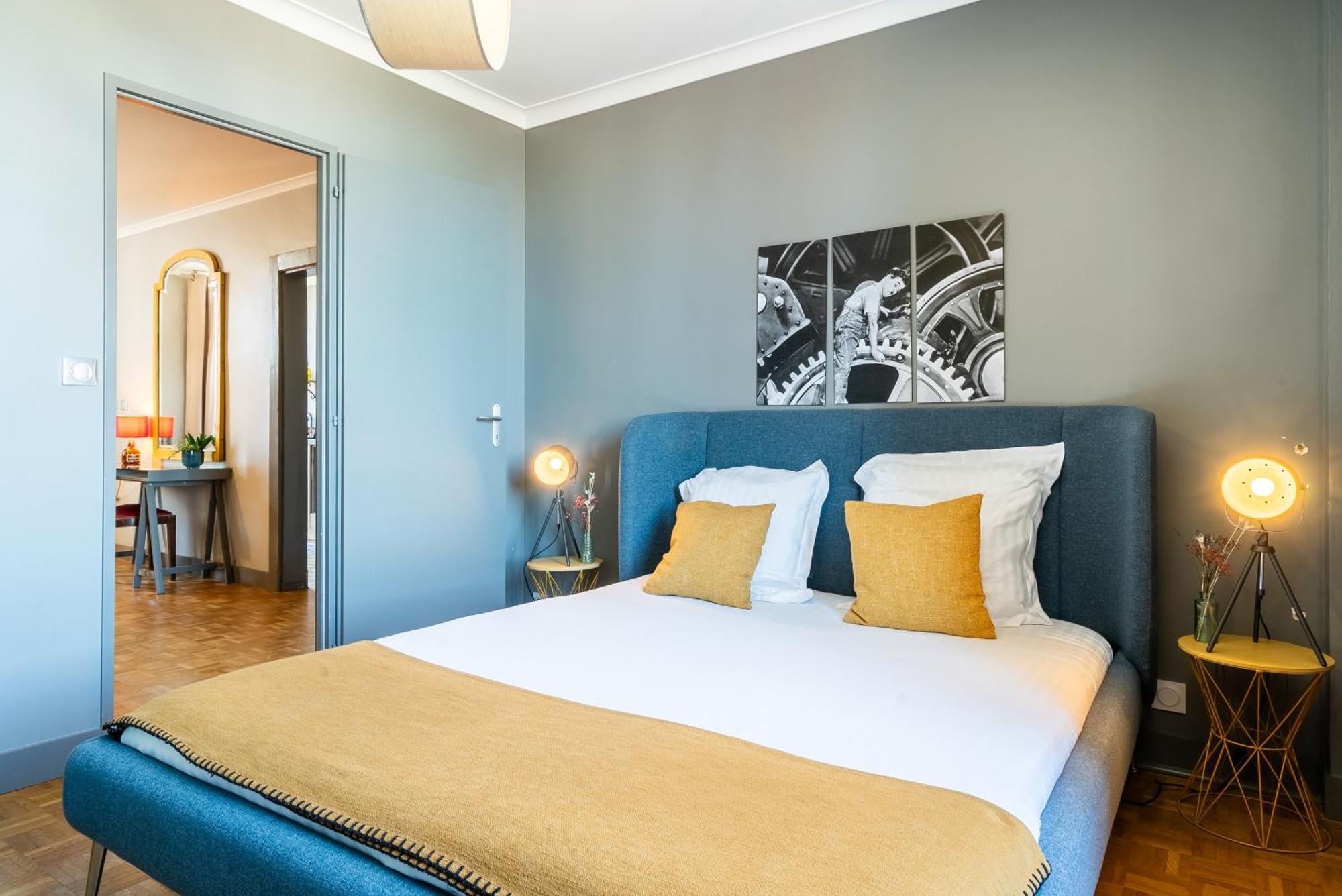 Dupain & Dubeurre - Parking En Supp Apartment